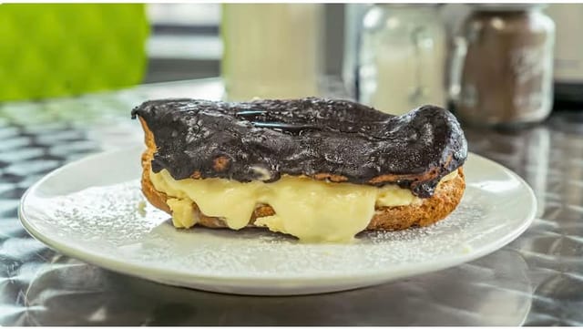 Eclair.